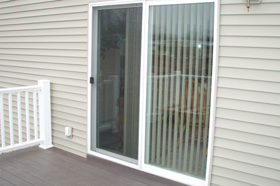 McKinleyville-screen-door-repair